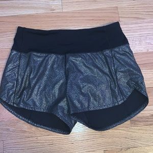 COPY - Lululemon speed-up short in metallic gray